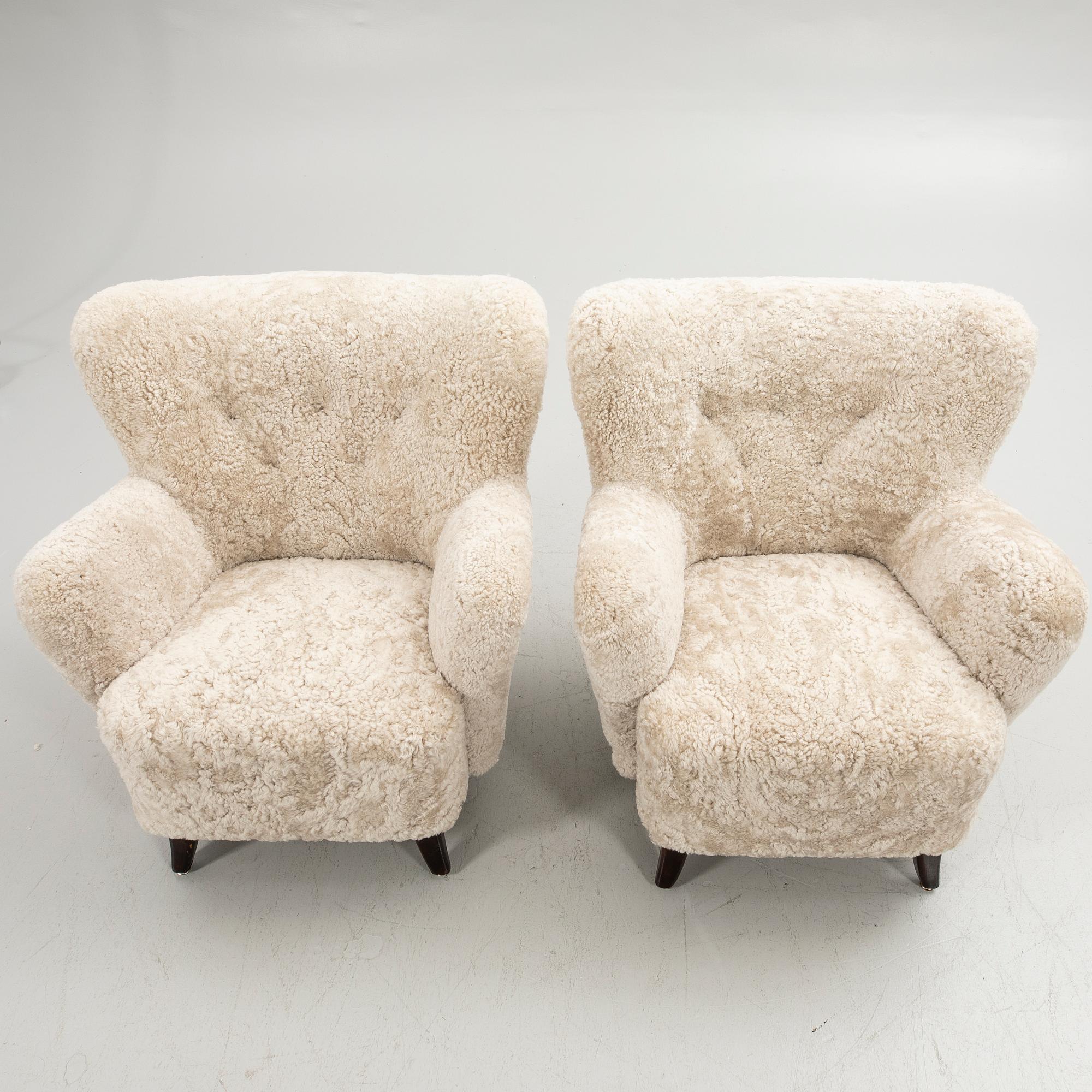 Ilmari Lappalainen, Armchairs, a pair, "Laila", Asko, Finland, 1940s/50s.