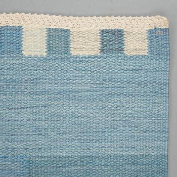 Marianne Richter, Matto, "Muren ljusblå", flat weave, ca 177 x 137,5-139 cm, signed AB MMF MR.