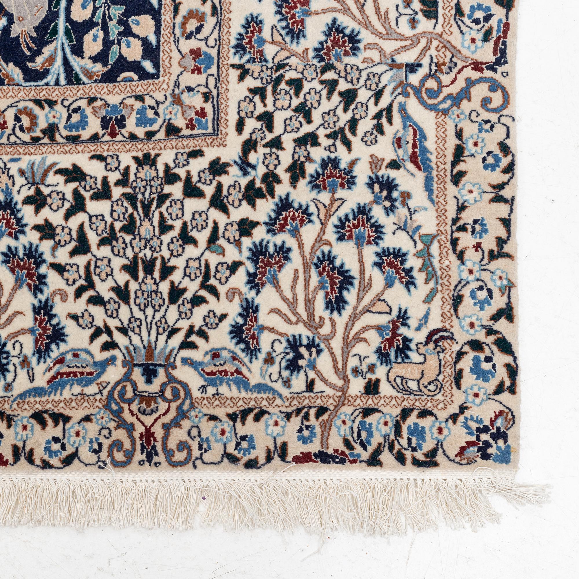 Matta, Nain, figural, ca 300 x 204 cm.