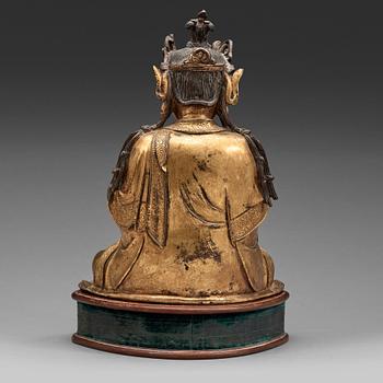 GUANYIN, förgylld brons. Mingdynastin (1368-1644).