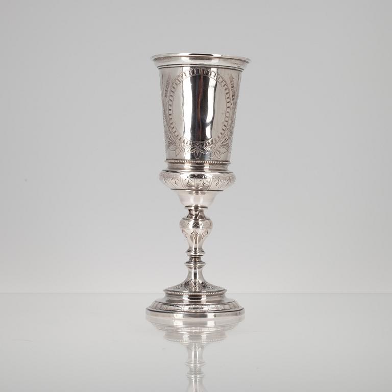 BÄGARE, 800 silver. Österrike-Ungern sent 1800-tal. Vikt 202 g.