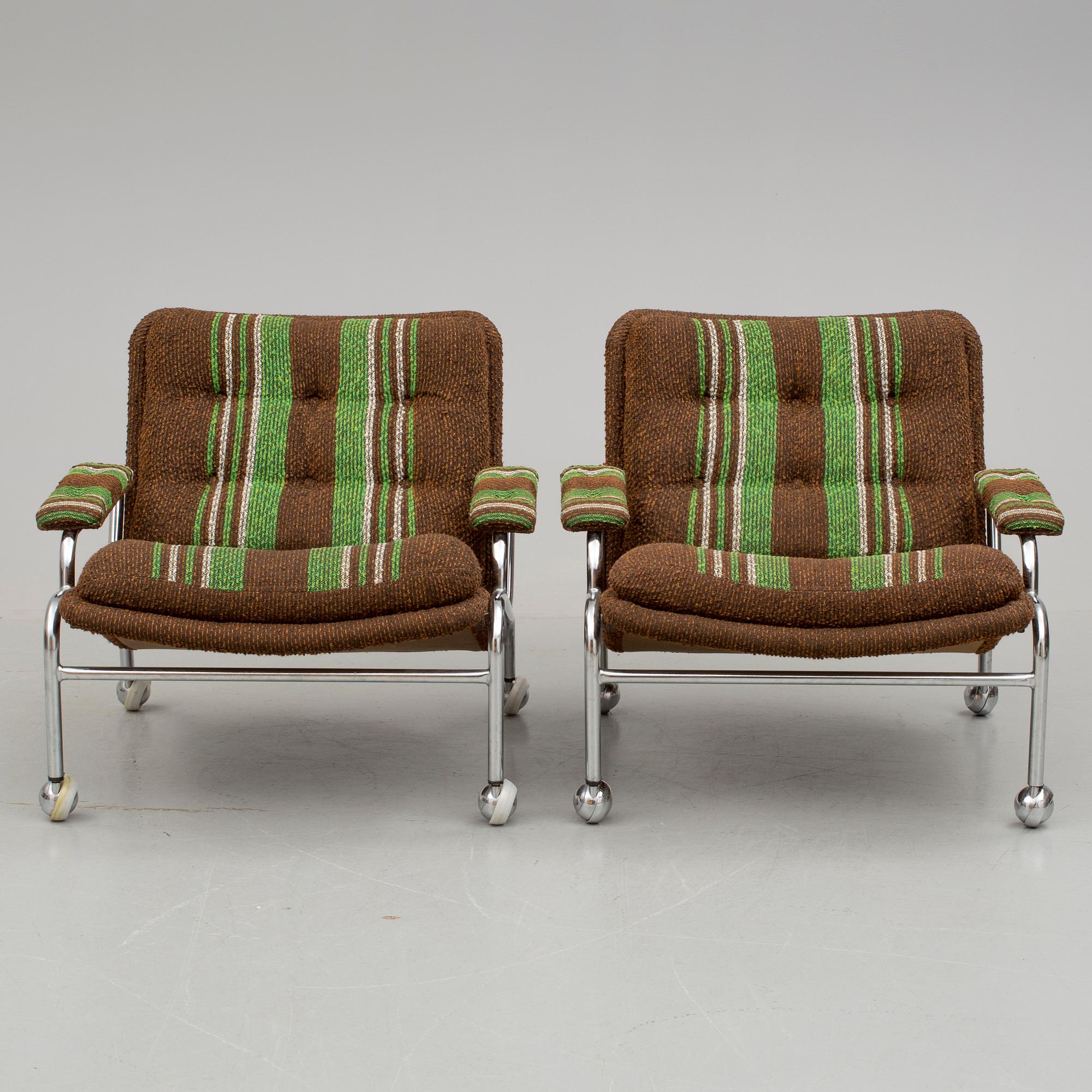 FÅTÖLJER, ett par, 1970-tal.