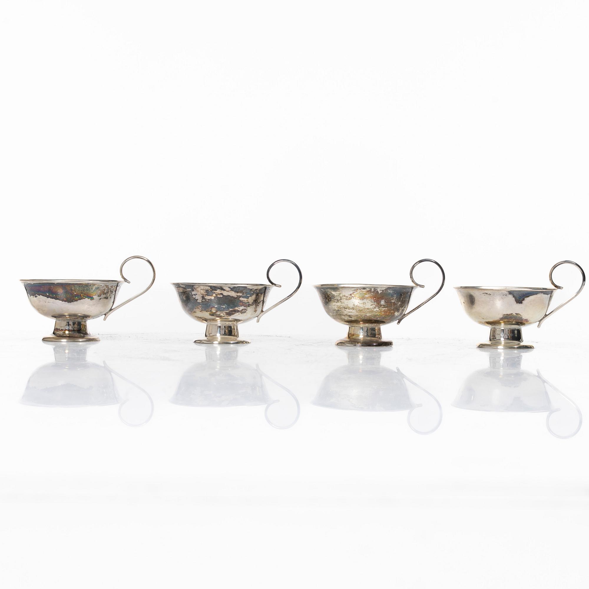 Punch mugs, 4 pcs, silver, Guldvaruhuset Aktiebolag, Stockholm 1949.