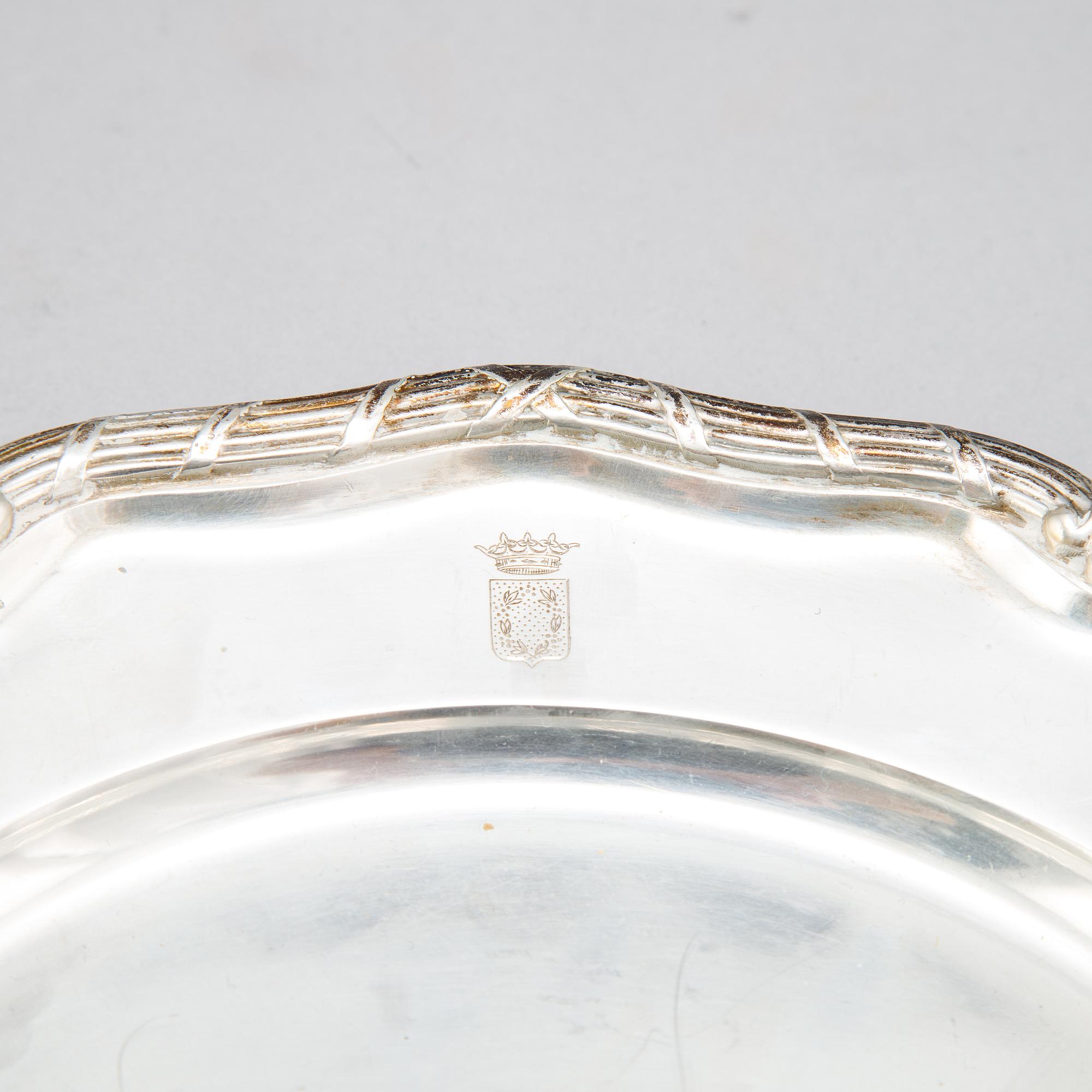 13 Swedish silver plates, 1915-52.