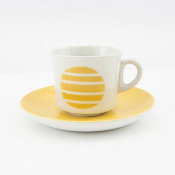 Göran Bäck, koppar med fat 12 st Arabia Finland porslin.