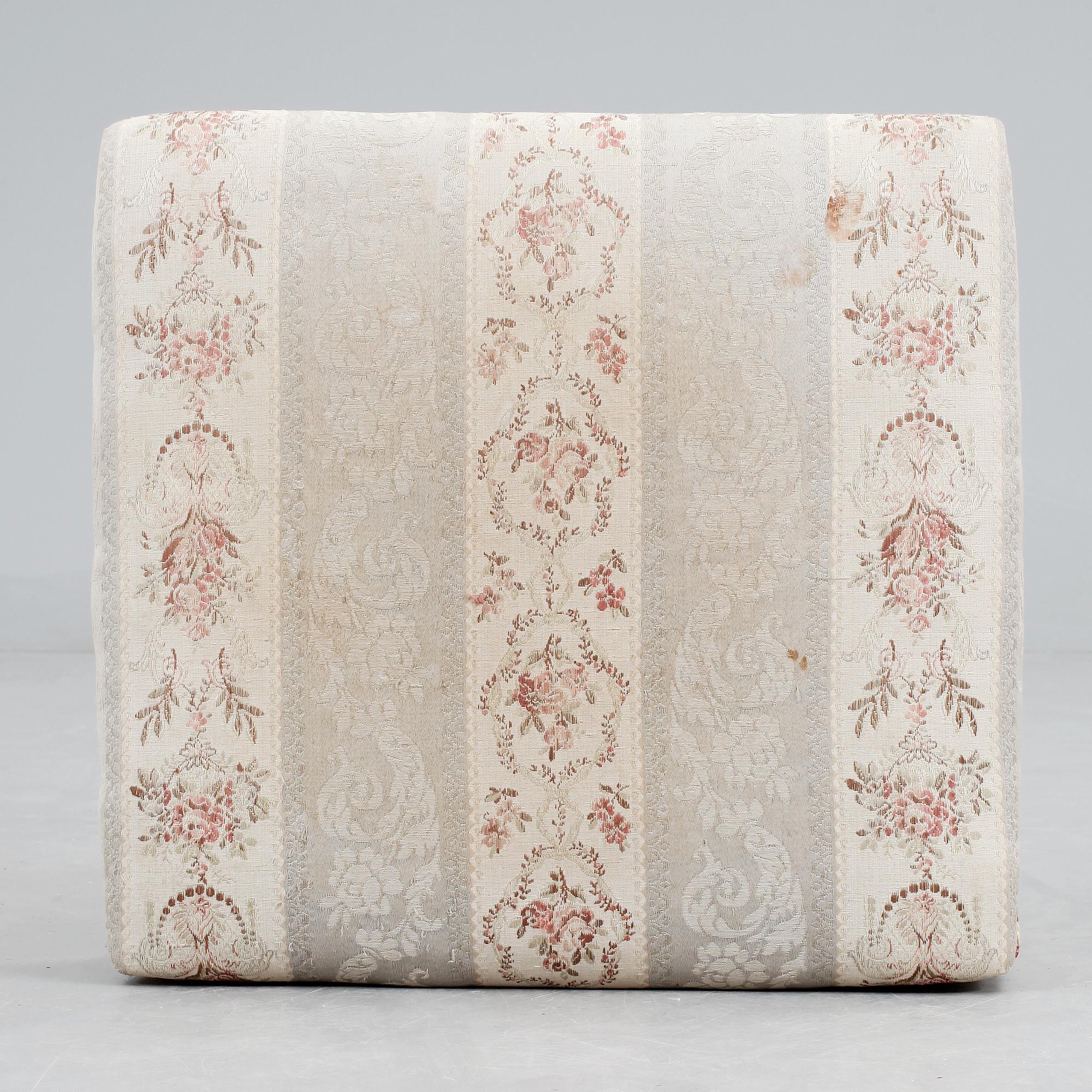 TABURETT, sengustavianskt provinsarbete, 1800-talets början.