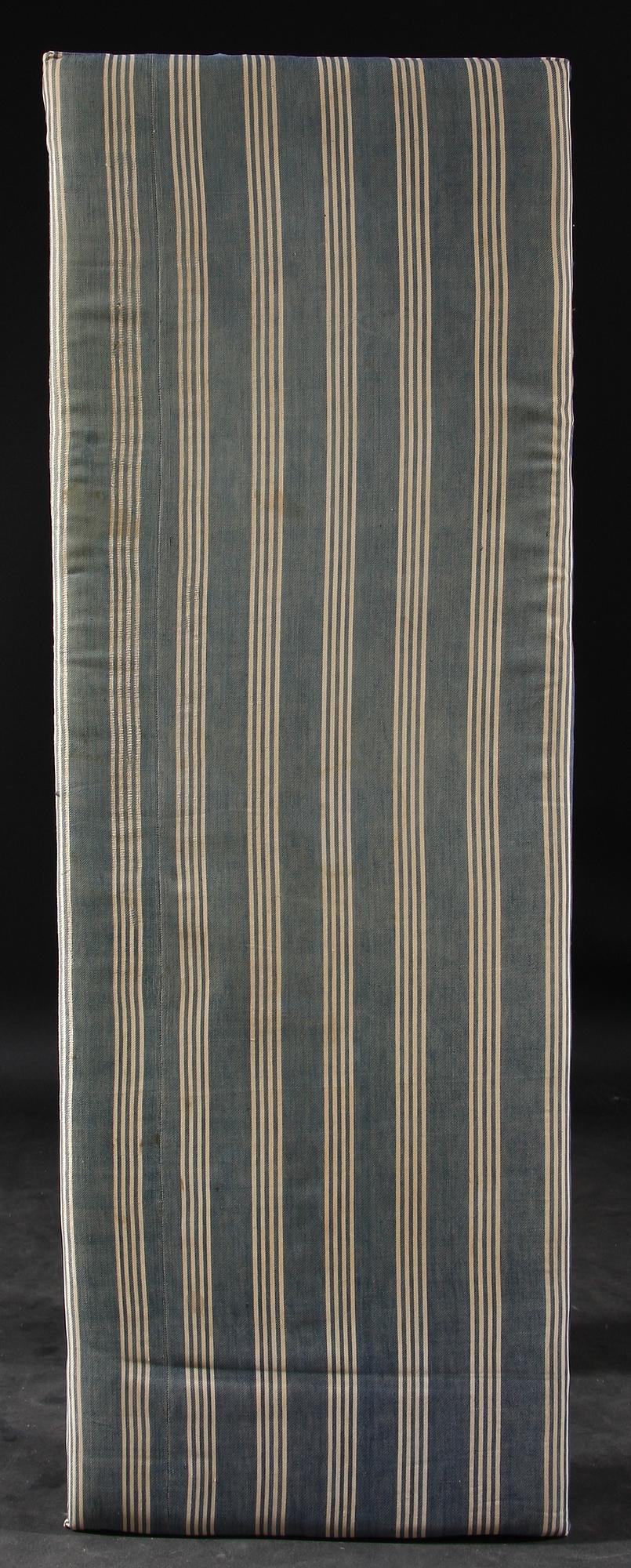 UTDRAGSSOFFA, allmoge, 1800-tal.