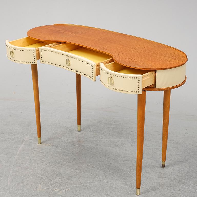 A teak veneered dressing table Halvdan Pettersson möbelfabrik, Tibro, 1950's.