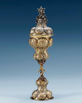 1141. A RUSSIAN SILVER-GILT CUP AND COVER, unidentified makers mark, Moscow 1758. Cover dose not pertain.