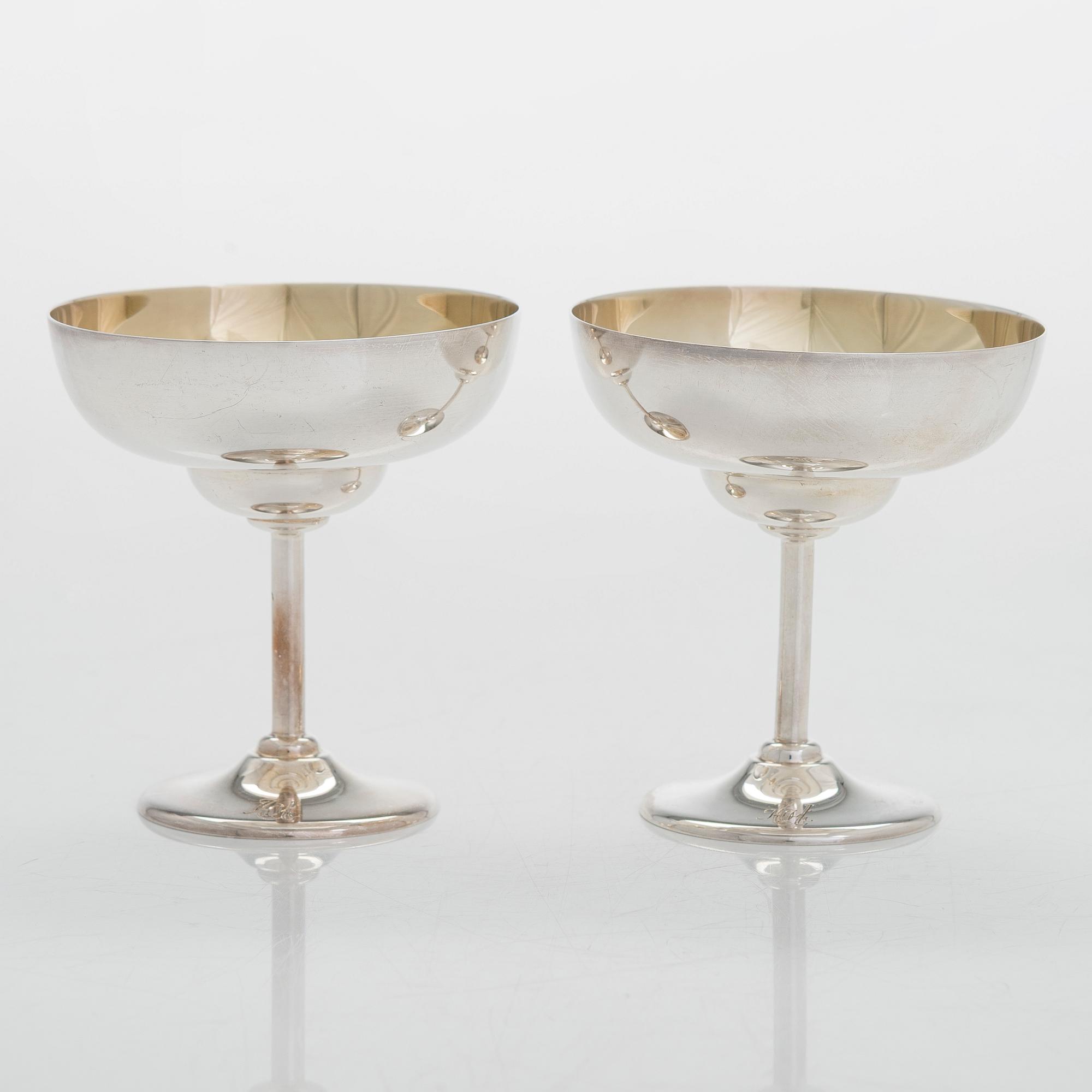 A set of six footed silver bowls, and a 
sweetmeat basket, Kultakeskus, Hämeenlinna 1943 and 1956.