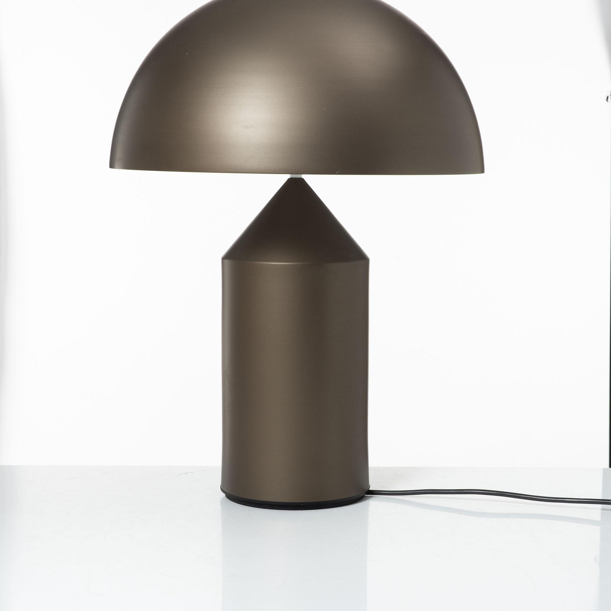 Vico Magistretti, bordslampa, "Atollo", Oluce, Italien.