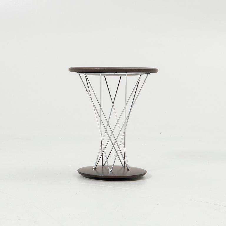 Isamu Noguchi, Stool, "Rocking Stool", Vitra Design.