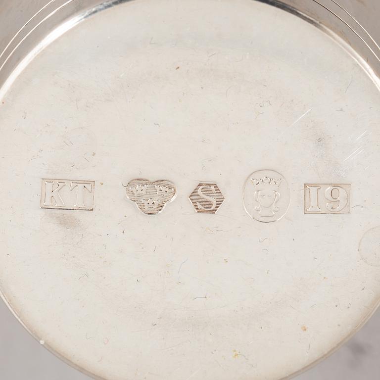 A set of sixteen Swedish silver cups, marks of K. Torndals Juvelerare AB, Stockholm 1955-1962.