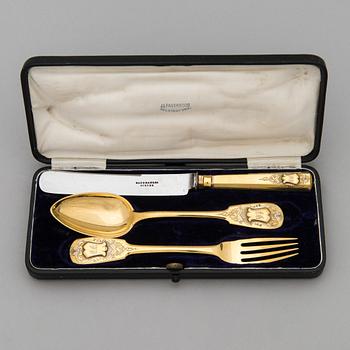 A 3-piece gilt silver cutlery set, maker's mark of Otto Roland Mellin, Helsinki 1882.