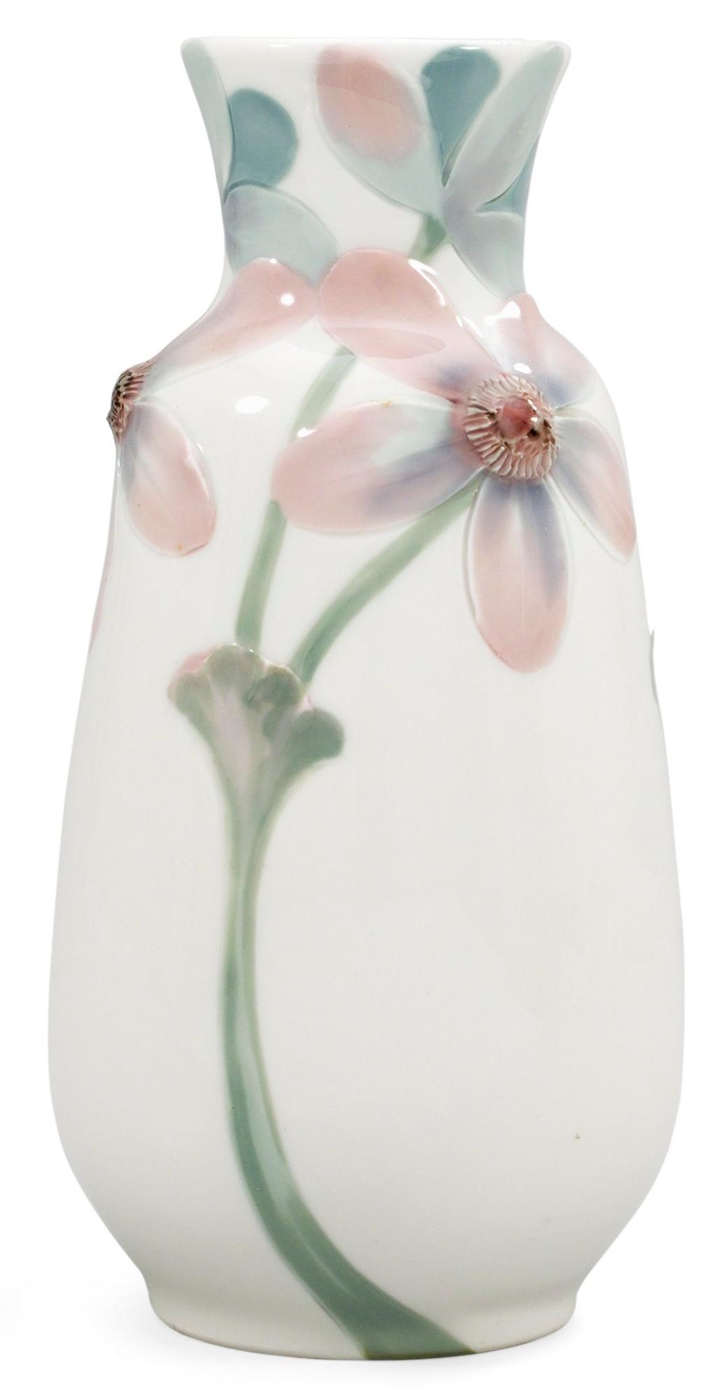 A Mela Anderberg porcelain art nouveau vase by Rörstrand ca 1900.