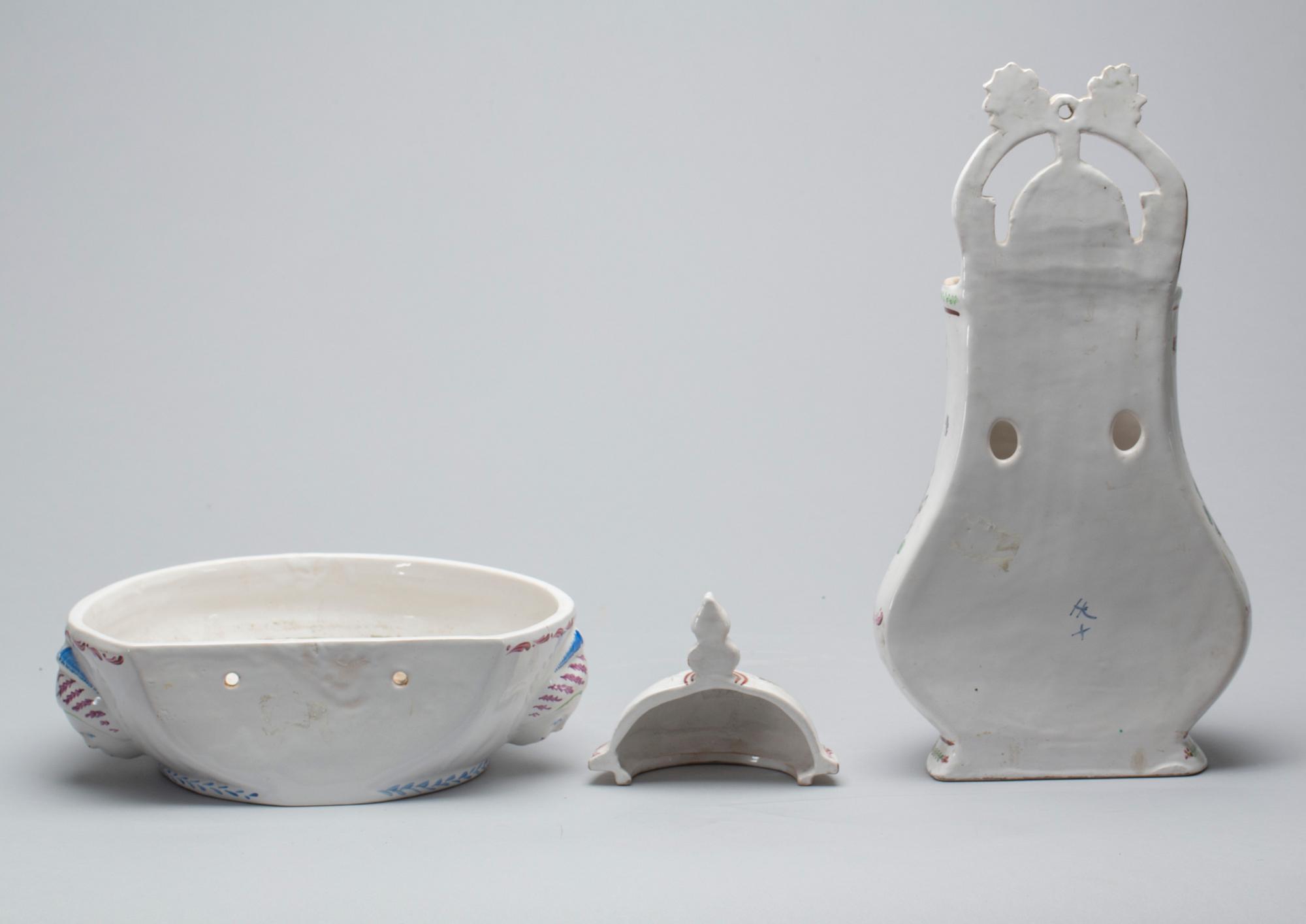 VATTENCISTERN, fajans, Frankrike, 1800-talets mitt.