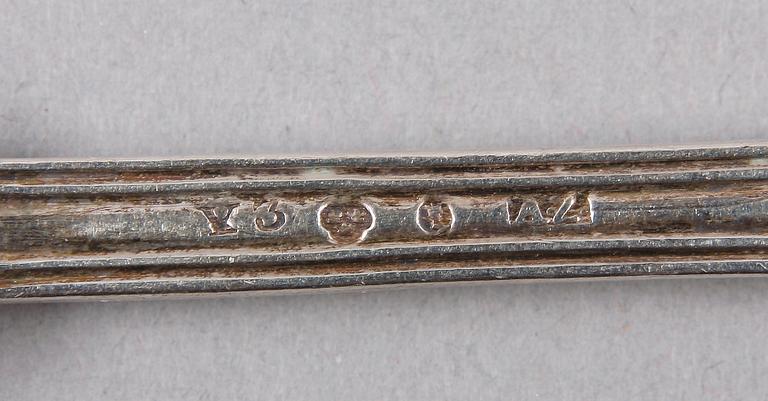 SMÖRGÅSGAFFLAR, 12 st, silver, Adolf Zethelius, Stockholm, 1828-29.