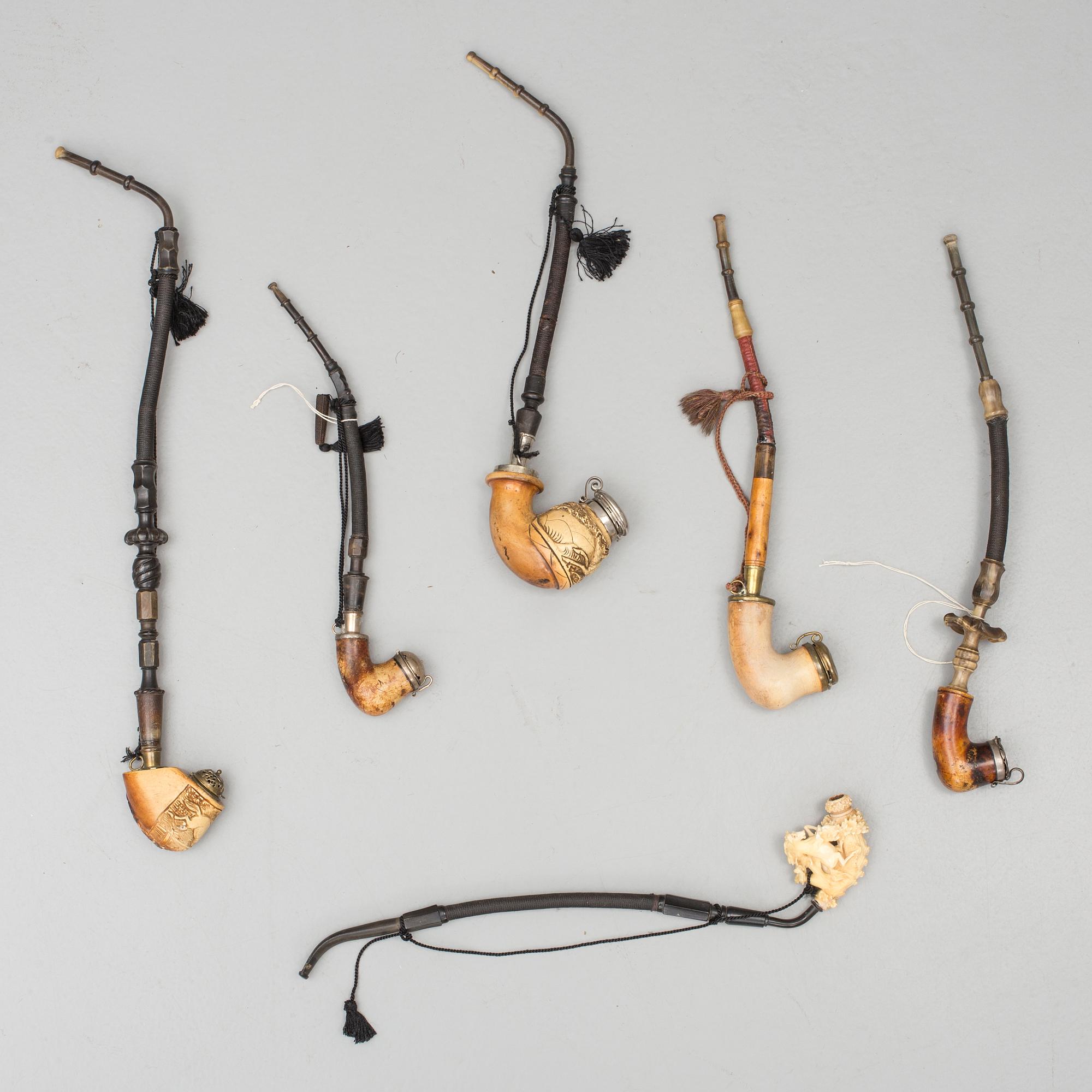 PIPOR, 6 st, b la sjöskumspipor, 1800/1900-tal.