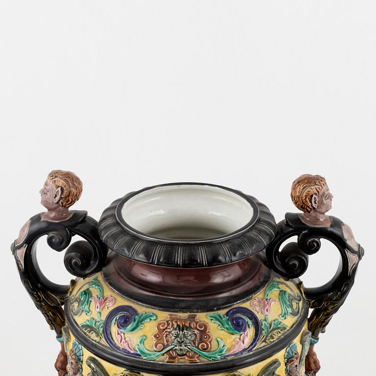 A maiolica lided vase, Rörstrand.