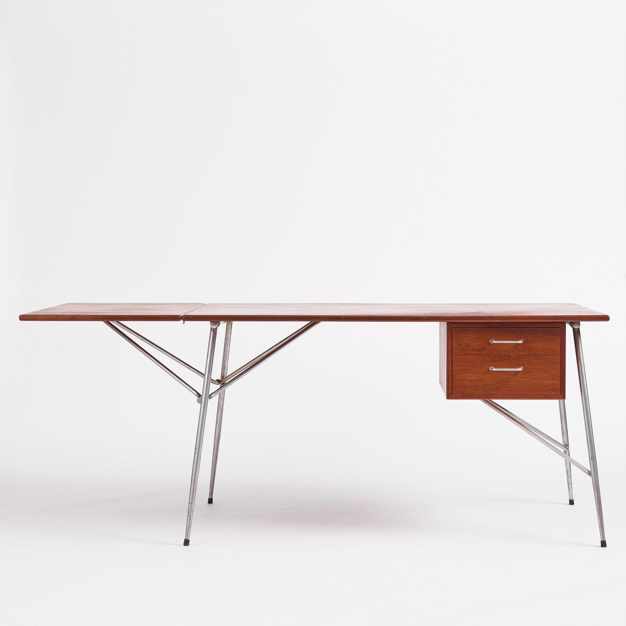 Børge Mogensen, a teak desk and chair, Søborgs Møbelfabrik, Danmark 1950s.
