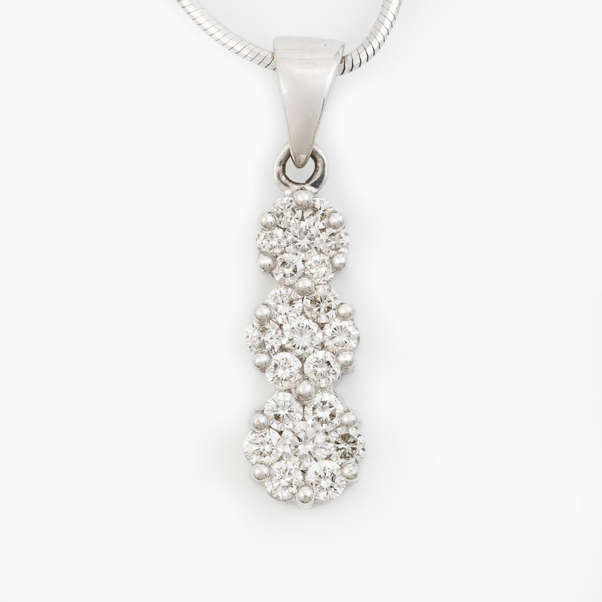 Pendant in 18K white gold set with round brilliant-cut diamonds, with a silver chain.