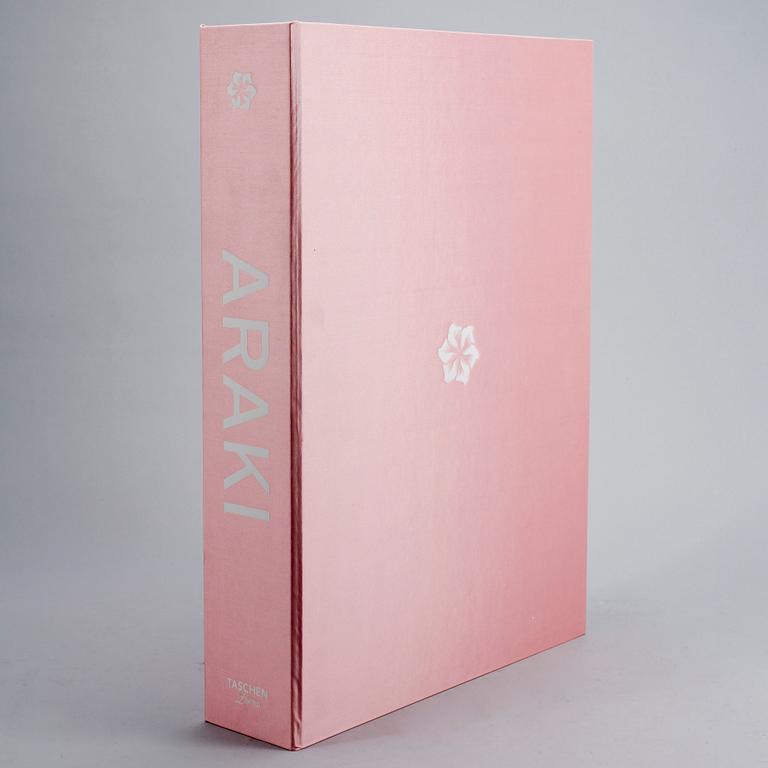 NOBUYOSHI ARAKI, fotobok, "ARAKI", begränsad upplaga om 2500, sign och numr. Taschen Books, cologne, Germany.