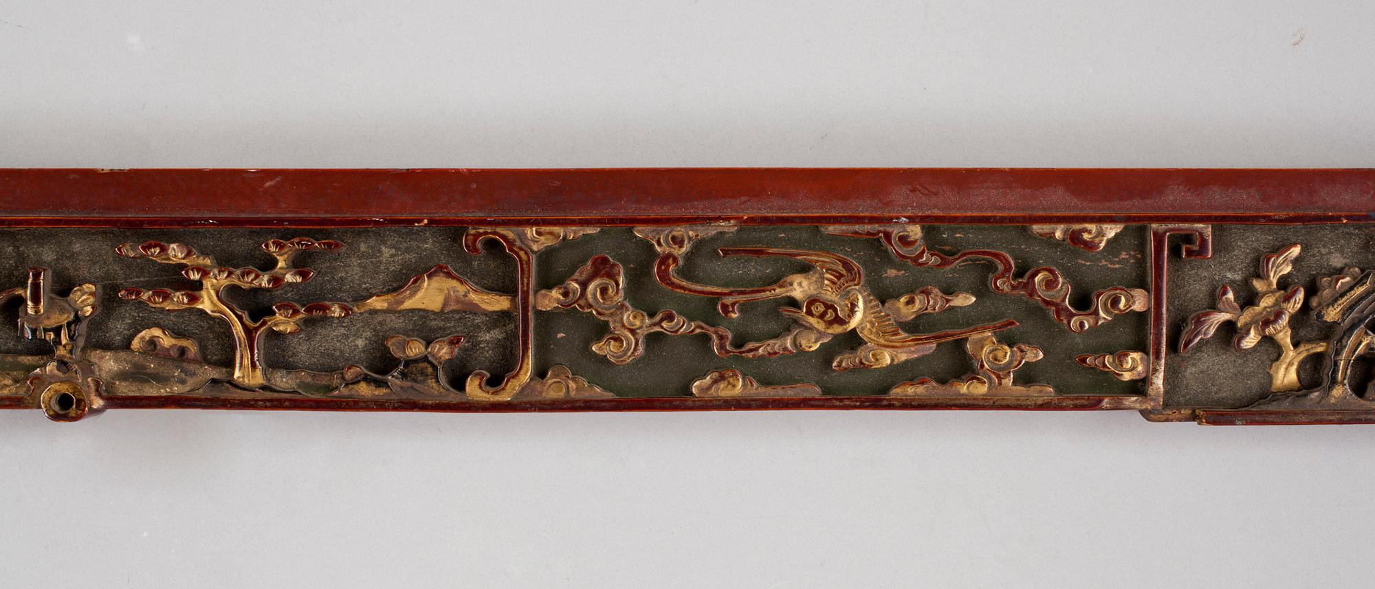 DÖRRÖVERSTYCKE, trä, Kina, 1900-talets början.