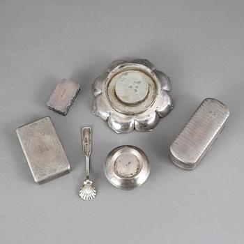 PARTI SILVER, 5 delar, olika nationaliteter, bla Ryssland och Kina, 18-1900-tal. Total vikt ca 350 g.