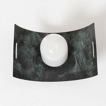 Hans-Agne Jakobsson, vägglampa, modell "V 276", Markaryd.