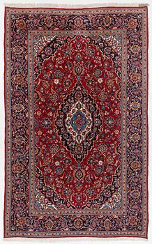 Matta, Keshan, ca 318 x 200 cm.