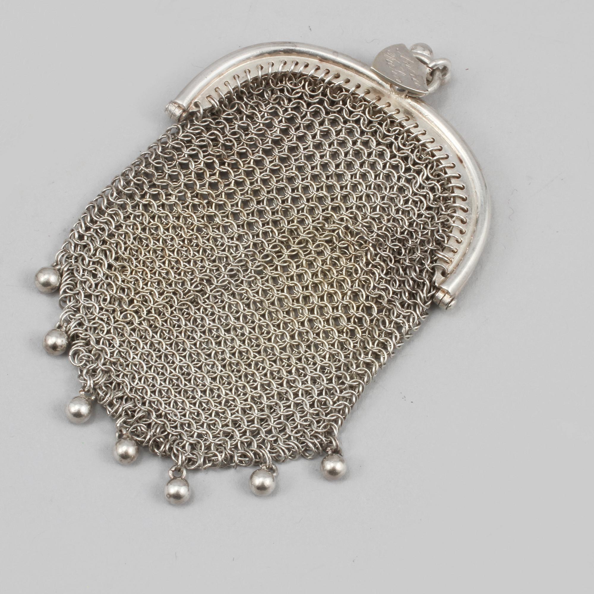 AFTONVÄSKA och PORTMONNÄ, silver, importstämplad respektive utländsk stämpel, 1900-tal, vikt 235 gram.