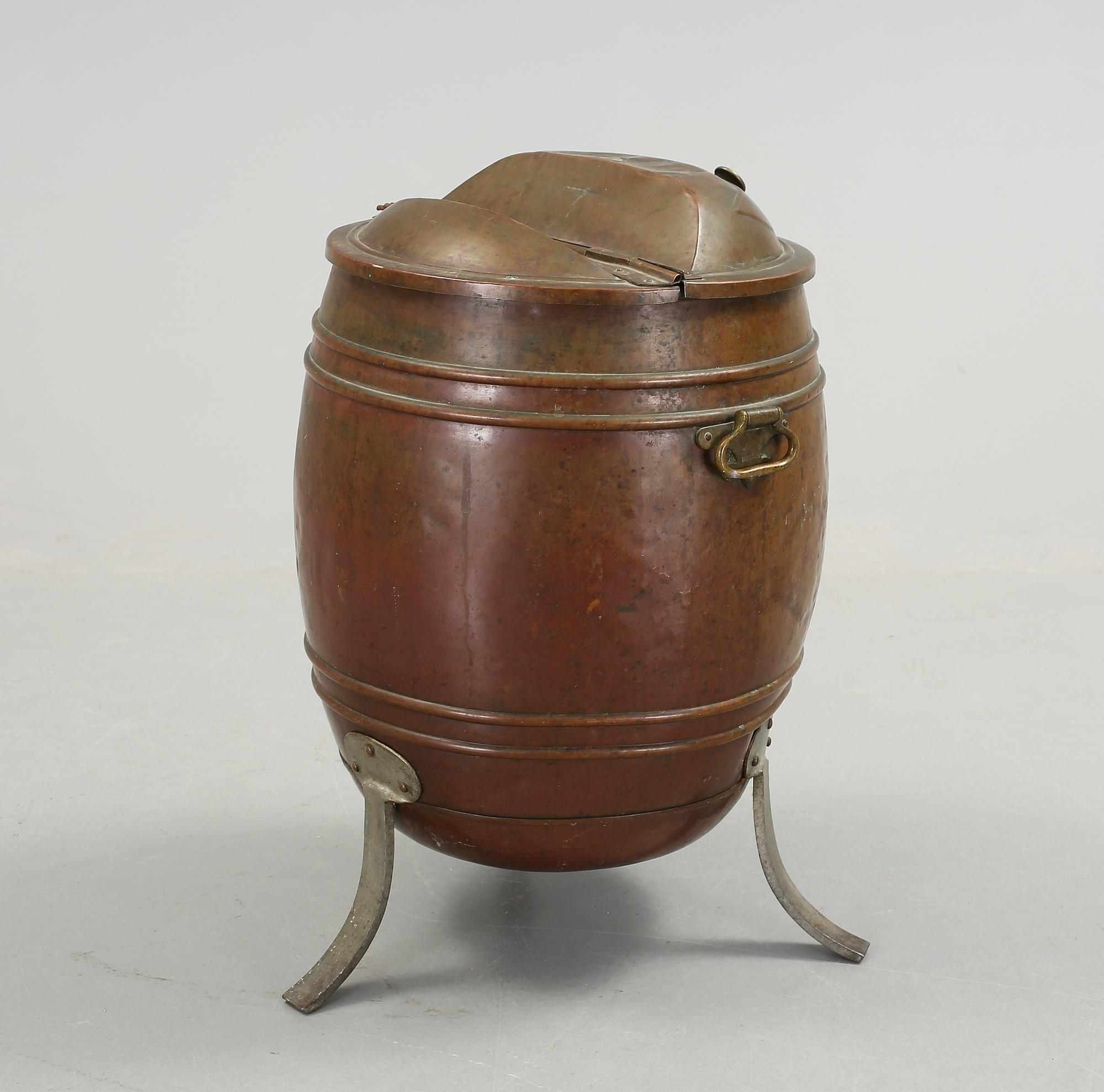 VATTENTUNNA, koppar, 1800-tal.