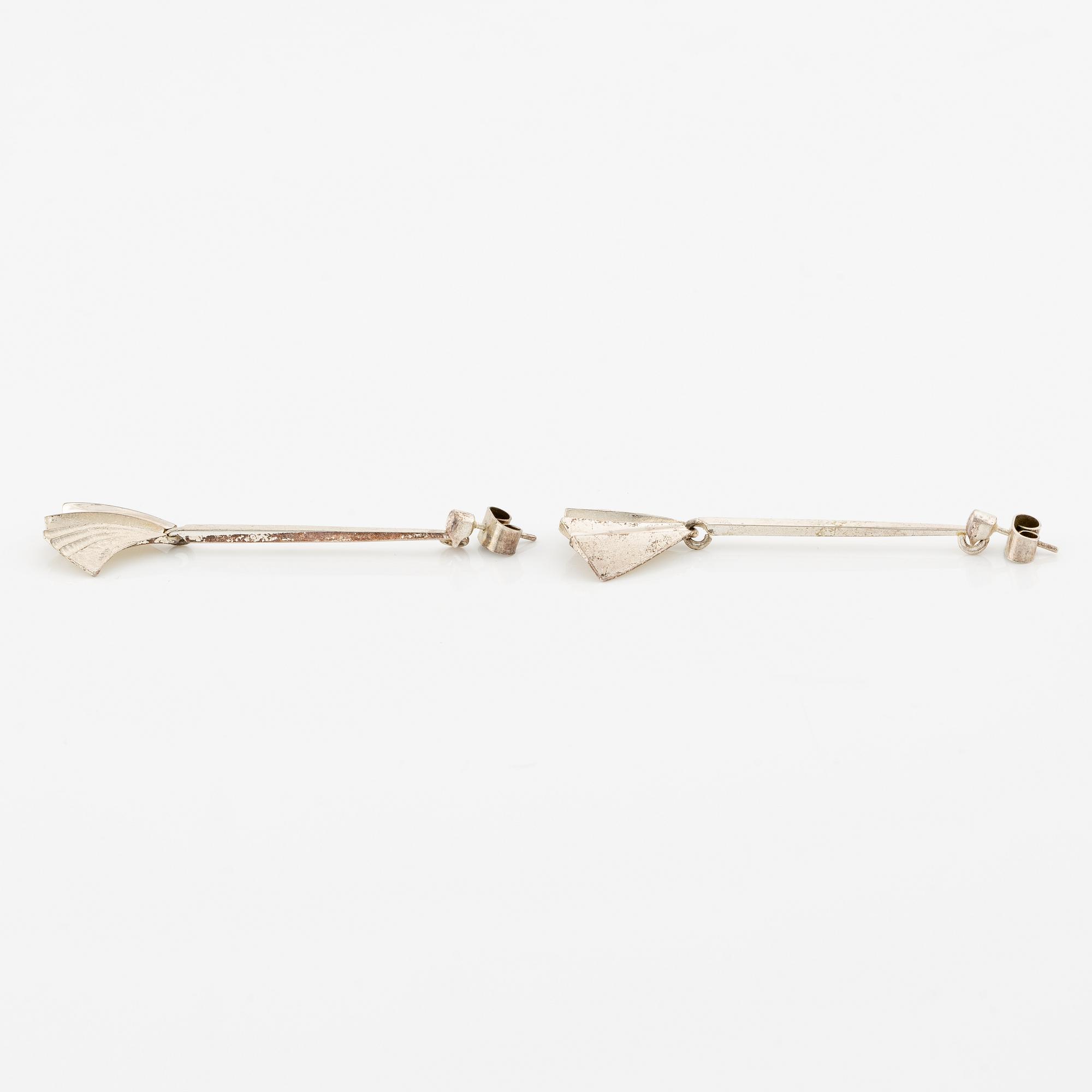 Lapponia, cufflinks, two pairs and Matti Hyvärinen, Siro Koru a pair of earrings, sterling silver.