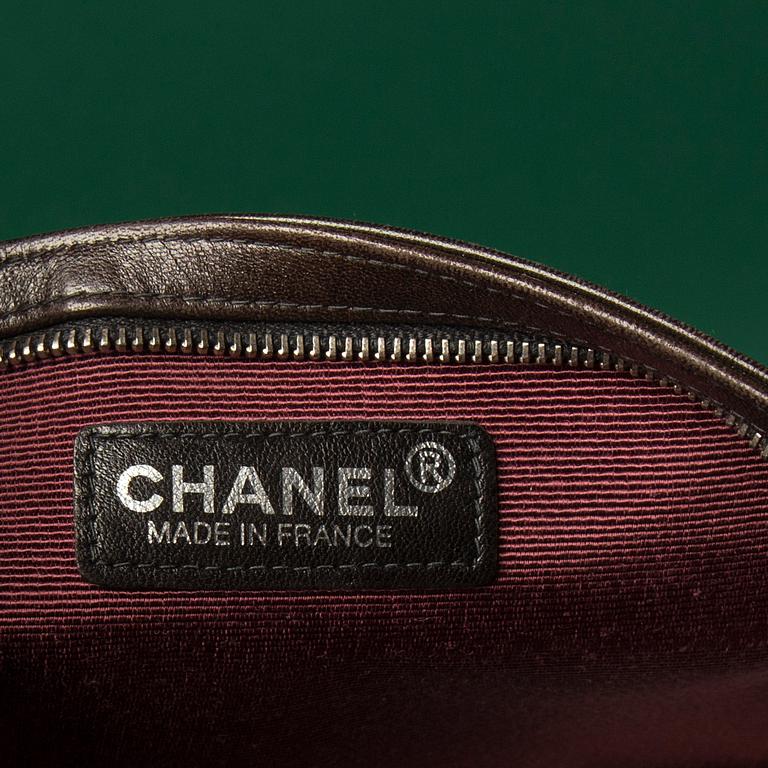 CLUTCH, CHANEL.
