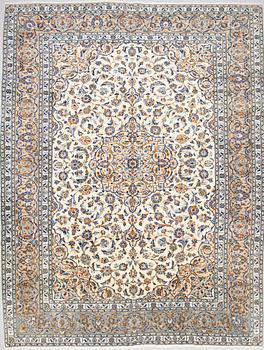 MATTA, old, Keshan, ca 395 X 299 cm.