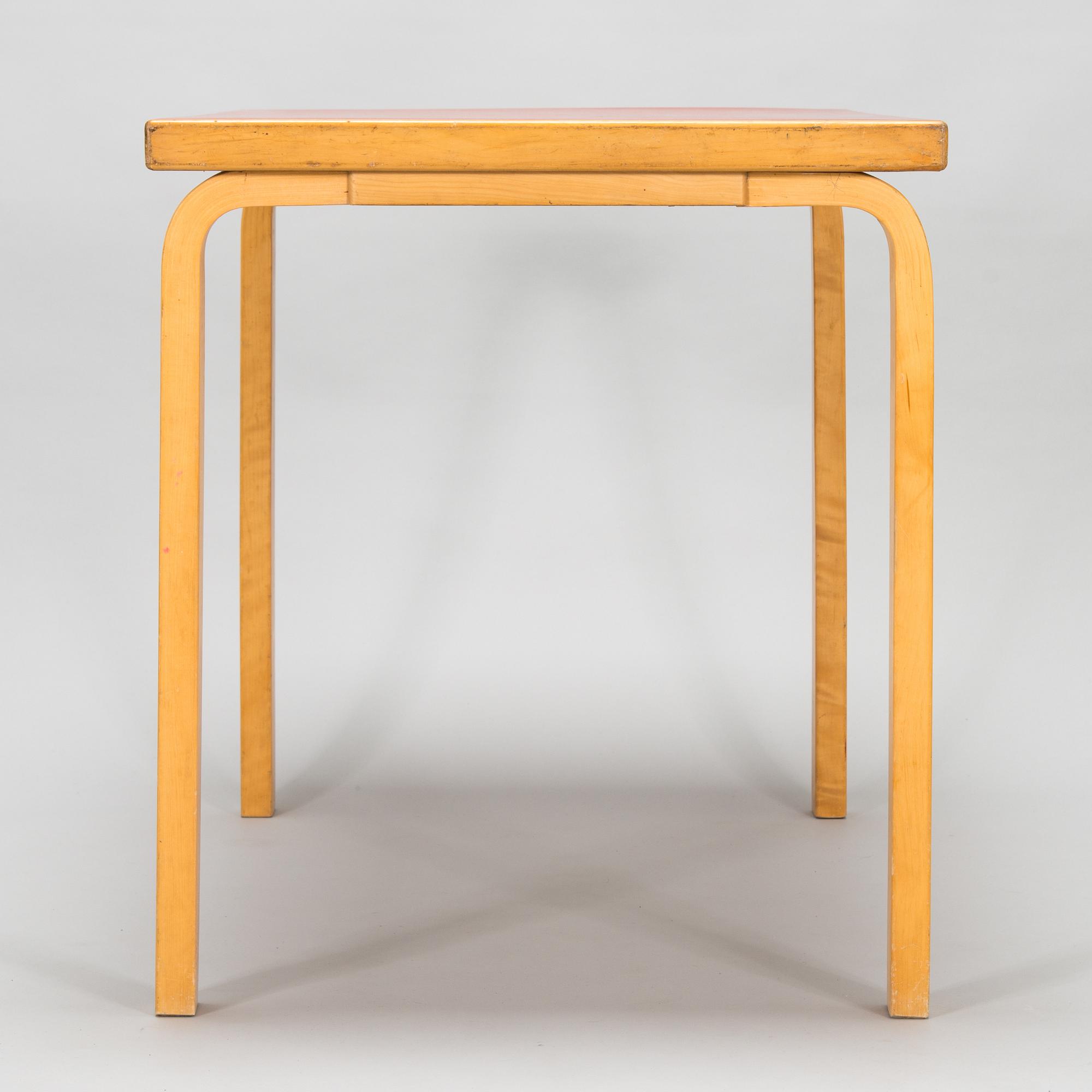 Alvar Aalto, bord, modell 80B för O.Y. Huonekalu- ja Rakennustyötehdas A.B. 1960-tal.