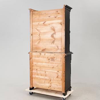 BOKSKÅP, nyrenässans, 1800-talets slut.
