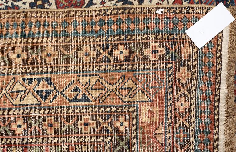 ANTIK MARESALI. 176,5 x 126,5 cm.