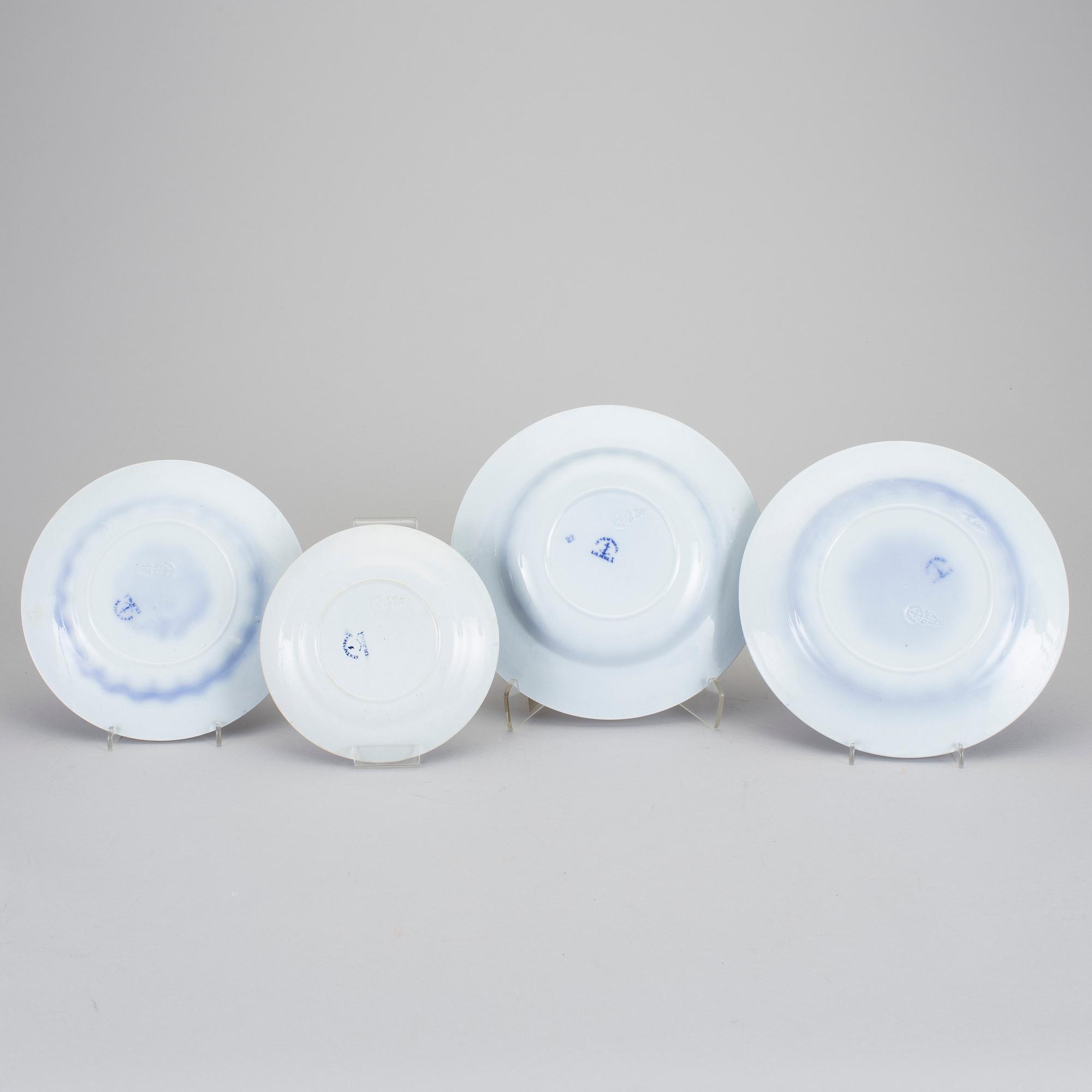 SERVIS, 41 delar, flintgods, "Liljeblå", Wilhelm Kåge, Gustavsberg, omkring 1920.