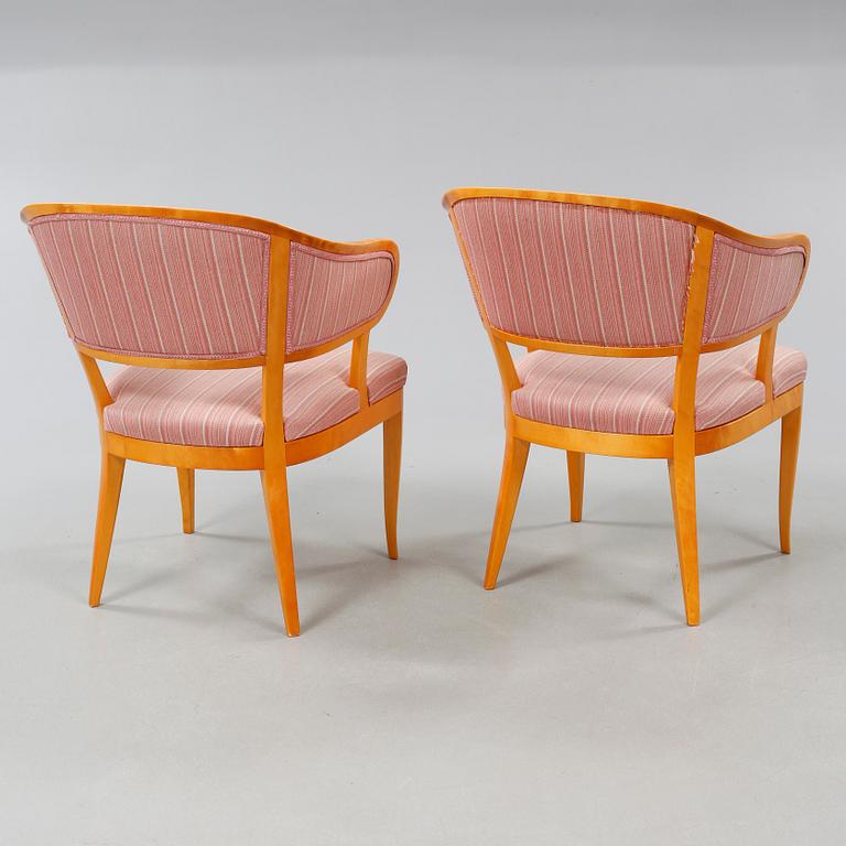 A pair of armchairs by Carl Malmsten, "Jonas love", second half of the 20th century.
