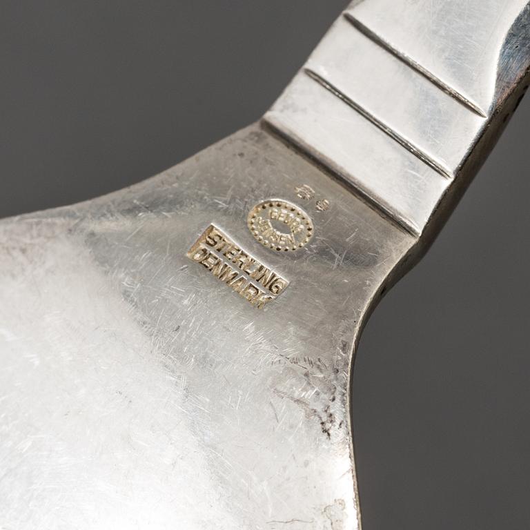 GEORG JENSEN, a silver cake spade and cake knife, Denmark.