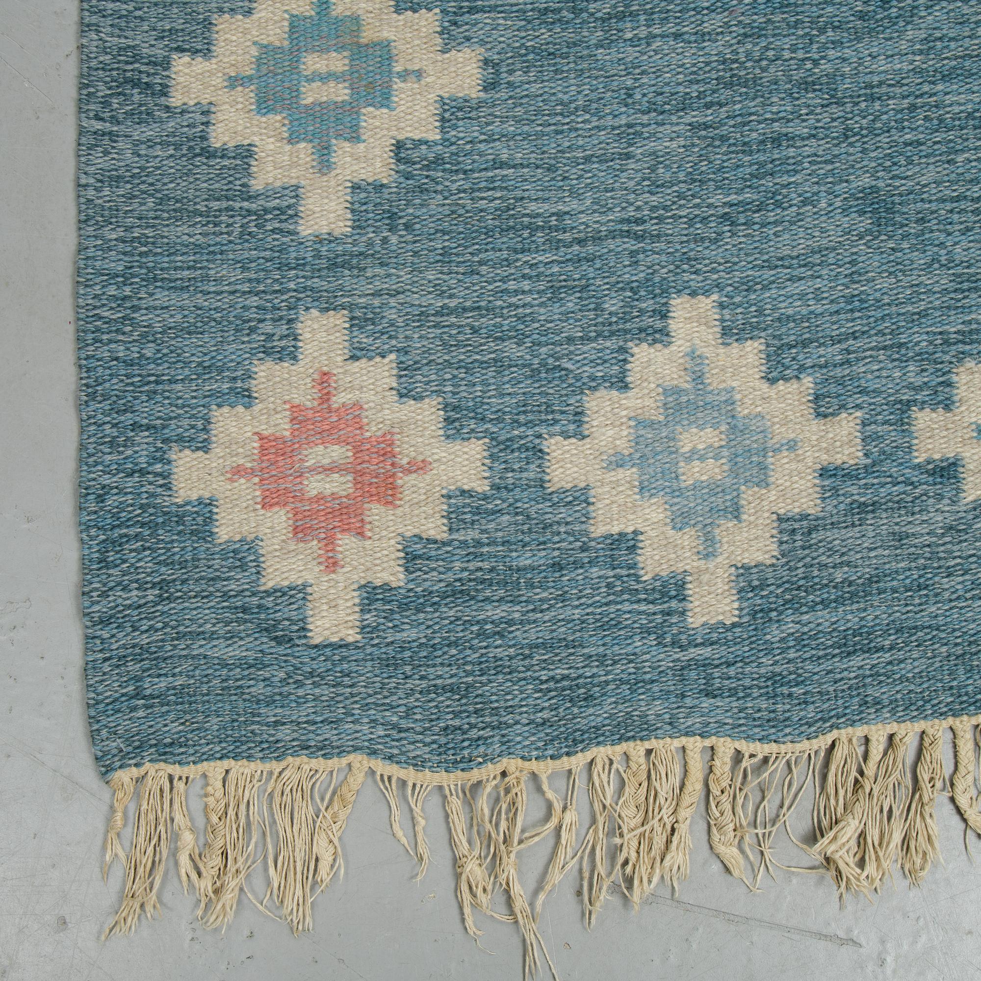Matto, flat weave, ca 202,5-204 x 137-138 cm, signed IB.