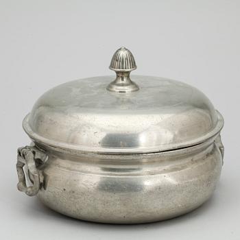 GRÖTSKÅL, tenn, otydliga mästarstämplar, 1800-tal.