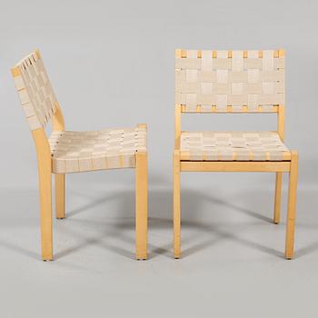 STOLAR, ett par, modell 611, Alvar Aalto, Artek, 1900-talets slut.