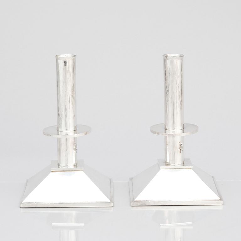 Bengt Liljedahl, a pair of sterling candlesticks, Stockholm 2002.