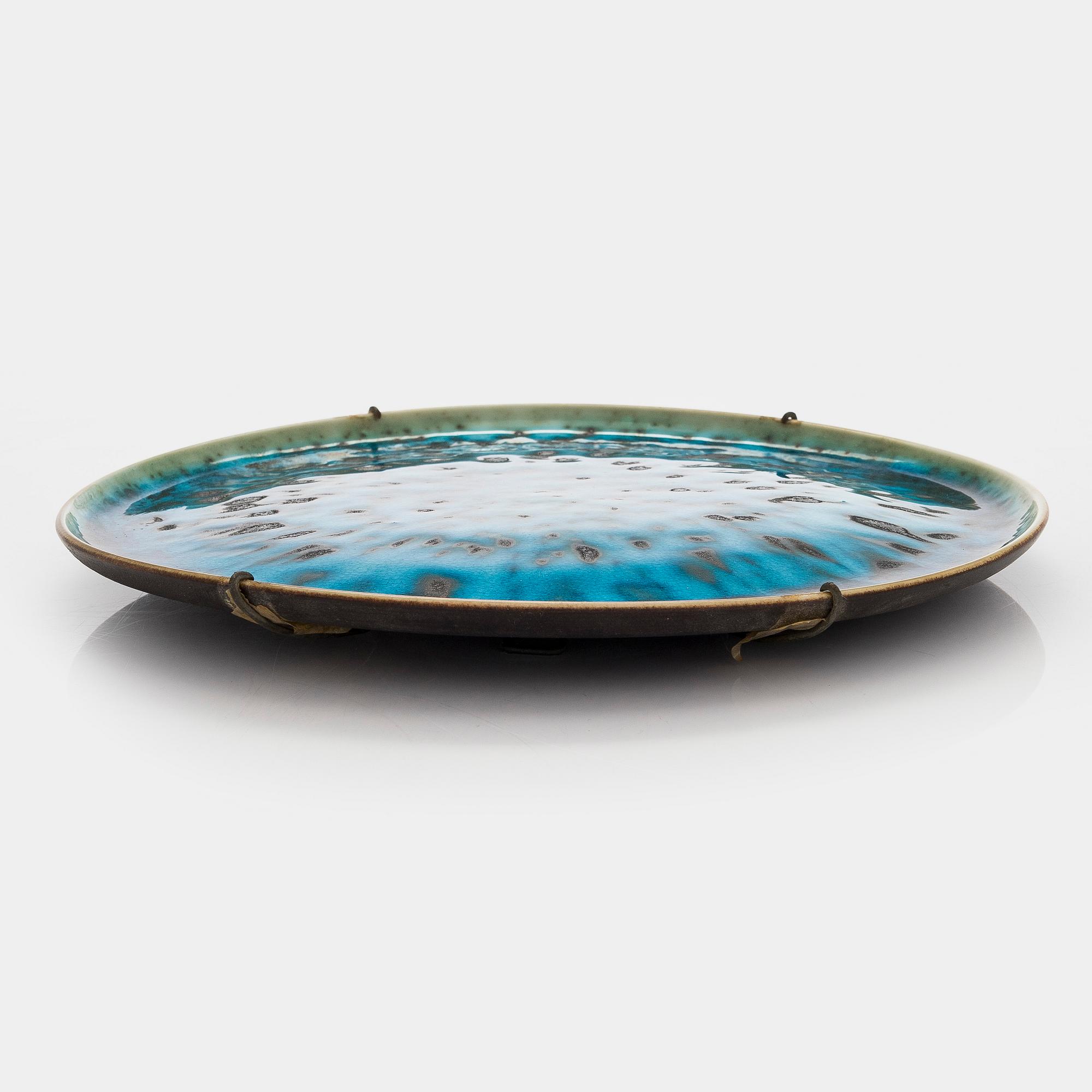 Friedl Holzer-Kjellberg, A stoneware dish, signed ARABIA -F.H.Kj.-.