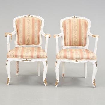 KARMSTOLAR, ett par, rokokostil, 1800-tal.