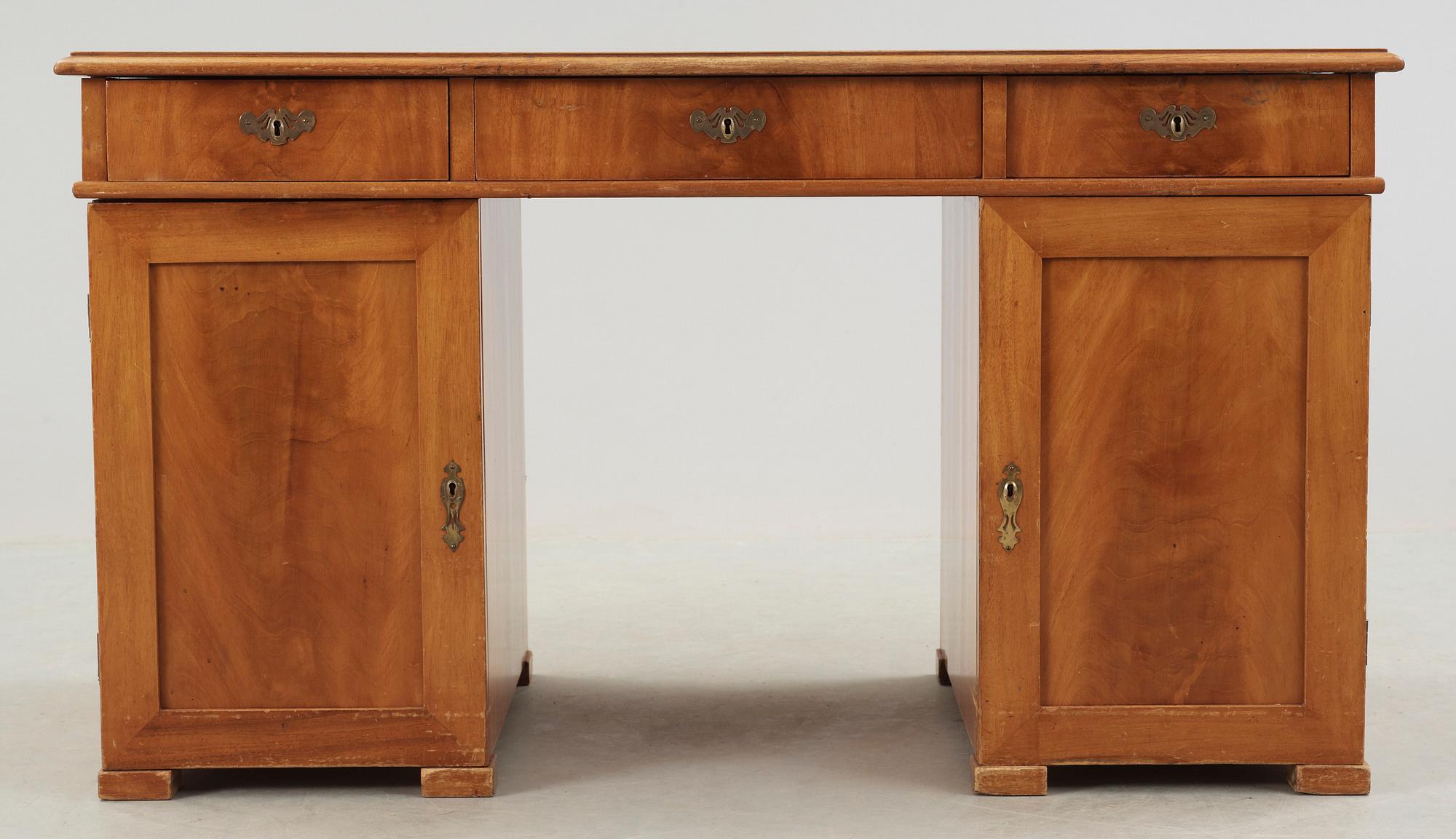 SKRIVBORD, omkring år 1900.