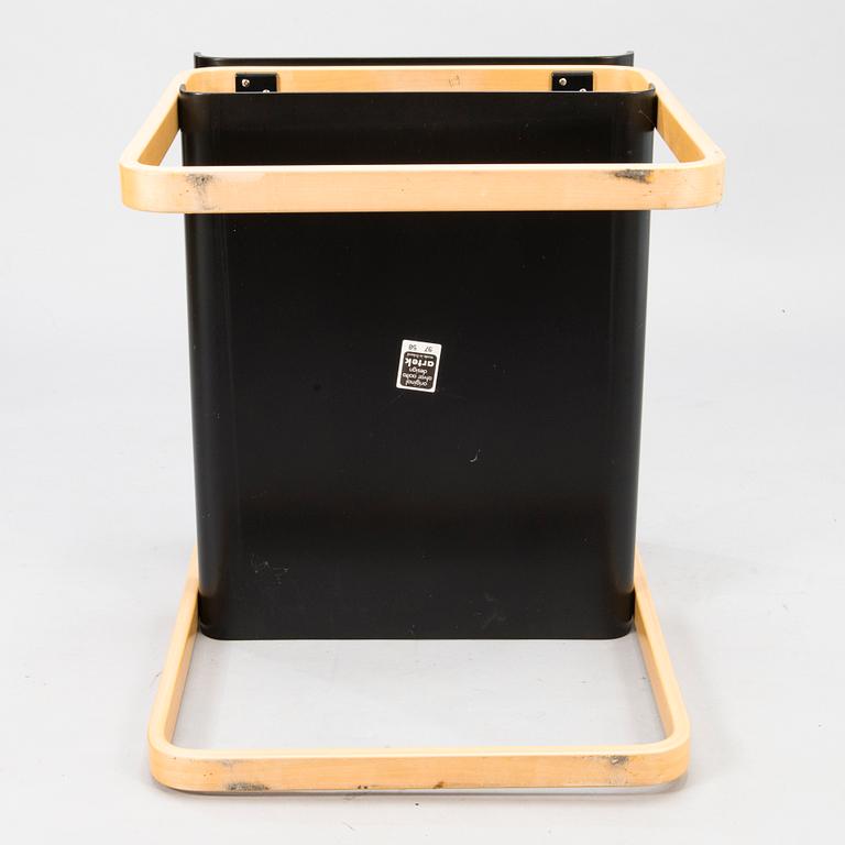 ALVAR AALTO, A '915' for Artek 1997.