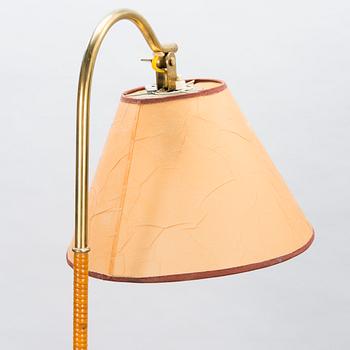 PAAVO TYNELL, lattiavalaisin, malli 9609, Taito Oy, 1900-luvun puoliväli.